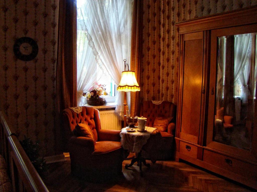 Hostelik Wiktorianski Lodz  Ngoại thất bức ảnh