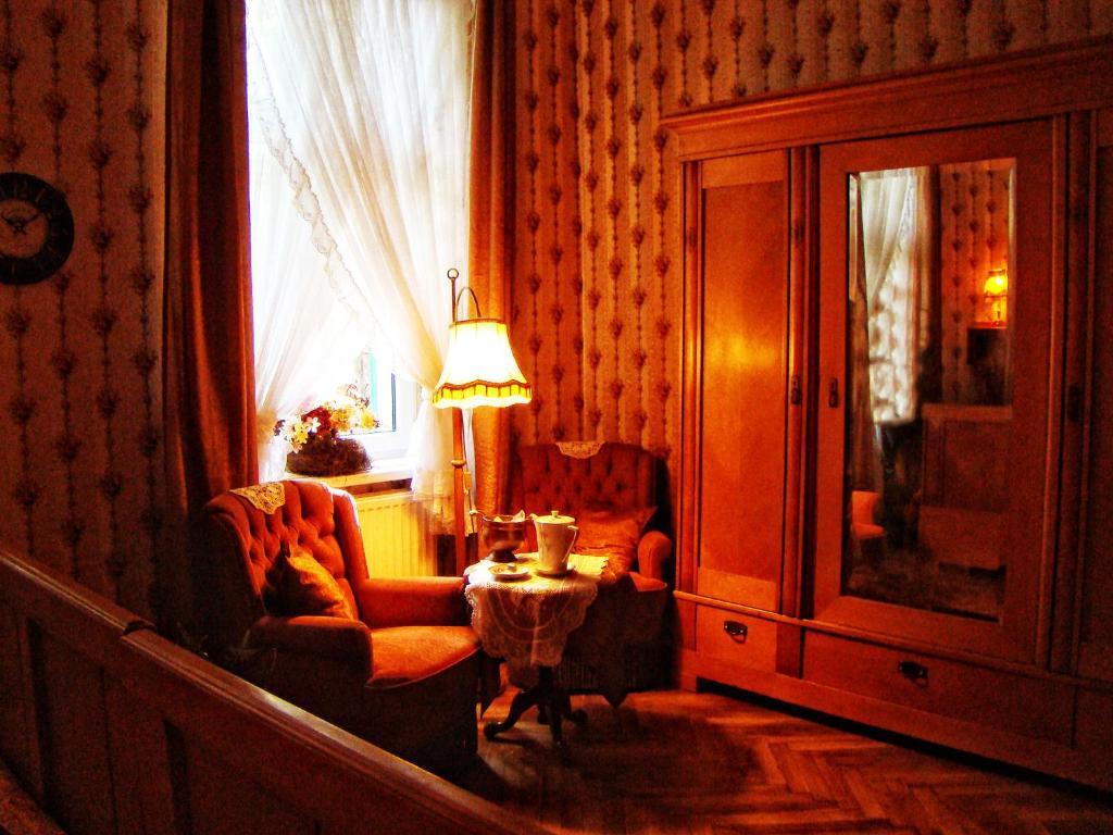 Hostelik Wiktorianski Lodz  Ngoại thất bức ảnh